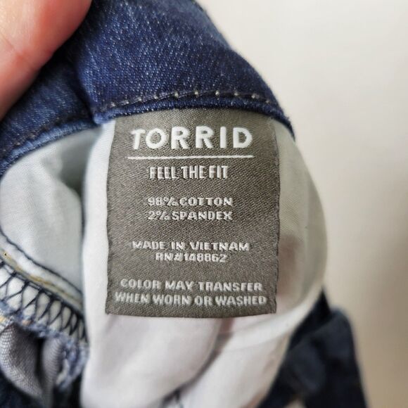 Torrid Size 22R Boyfriend Straight Vintage Stretch Mid-Rise Jeans in Dark Wash - Picture 7 of 11